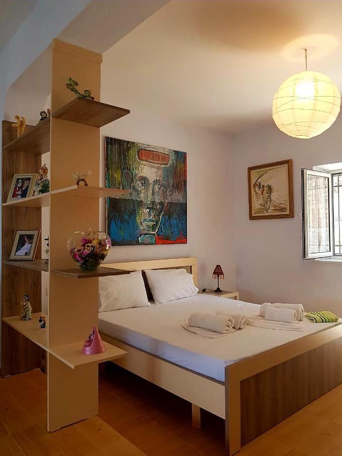 Aira Apartment Himara Kültér fotó