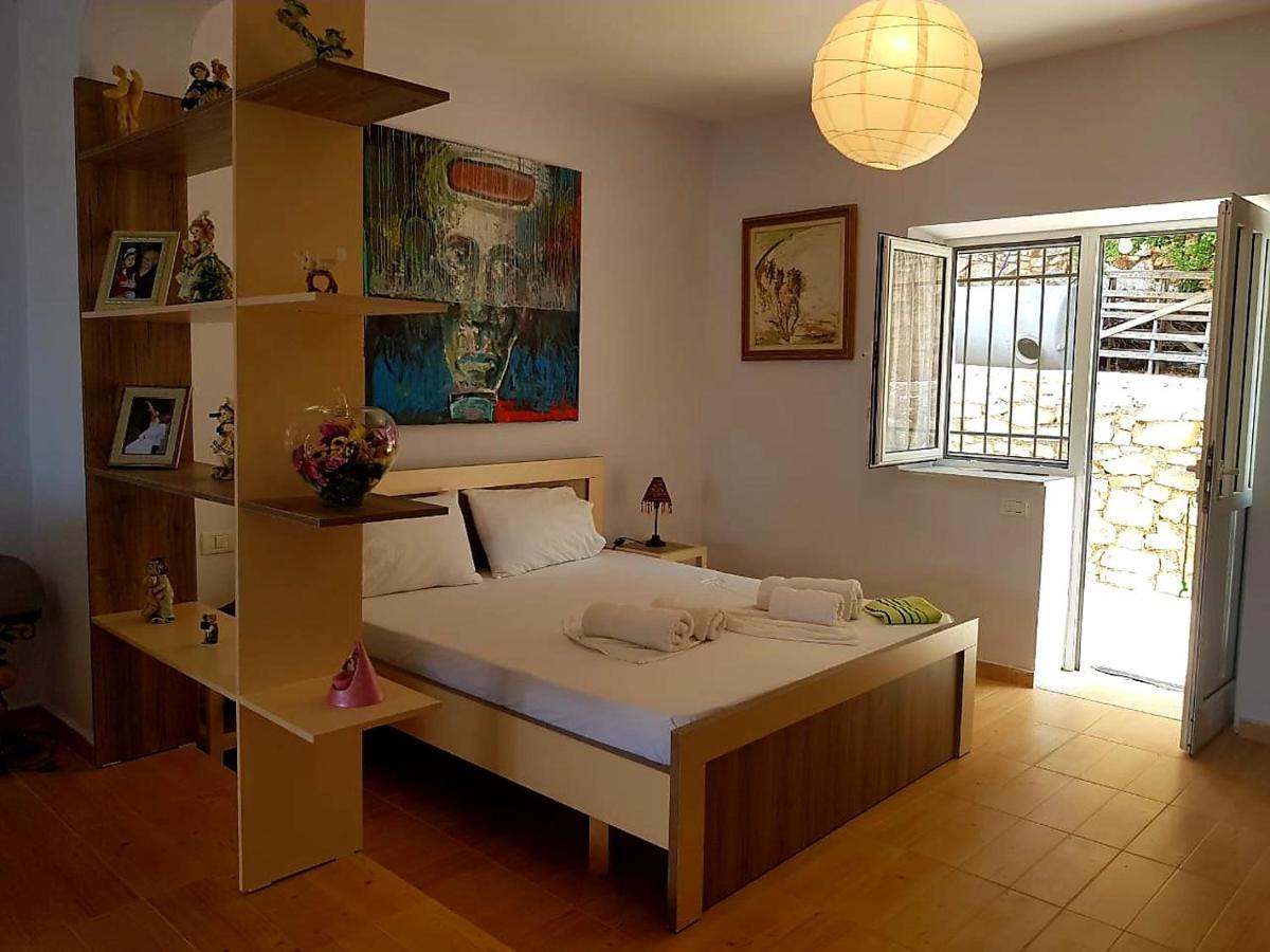 Aira Apartment Himara Kültér fotó