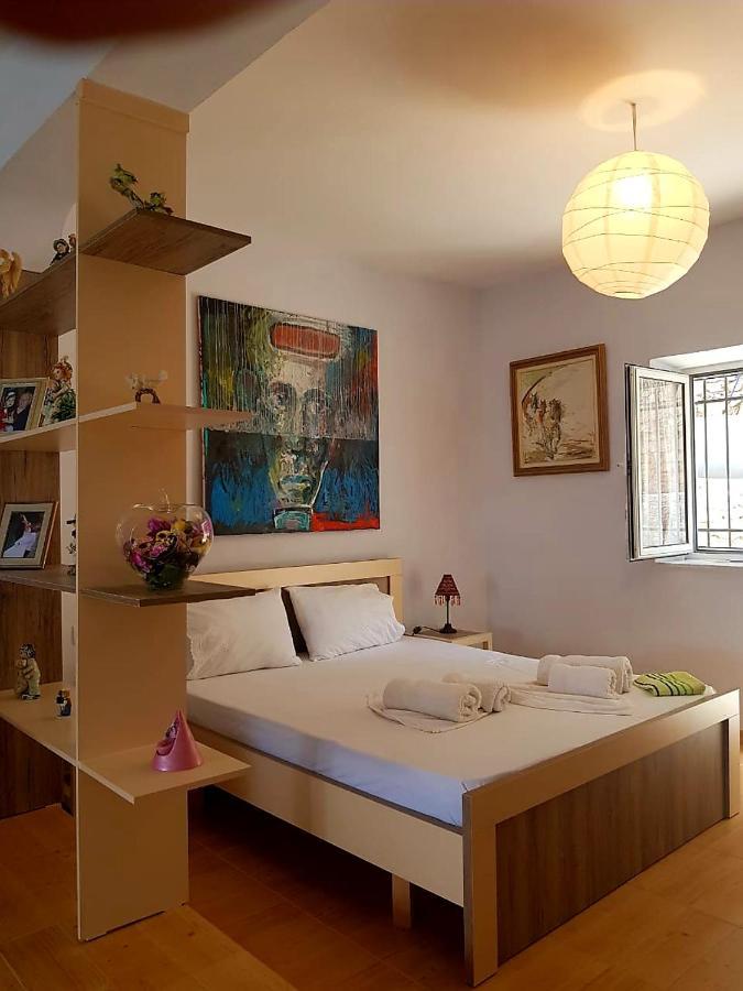 Aira Apartment Himara Kültér fotó