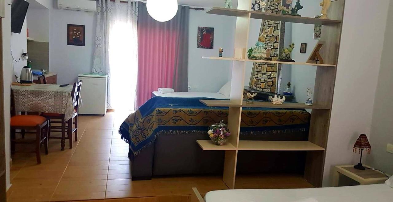 Aira Apartment Himara Kültér fotó